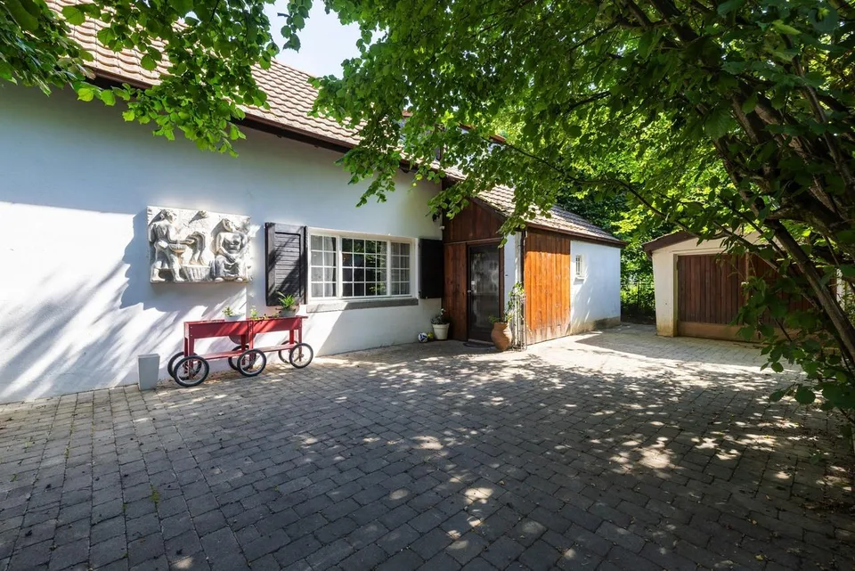 Das Künstlerhaus von Herbert Leupin im Bruderholz
