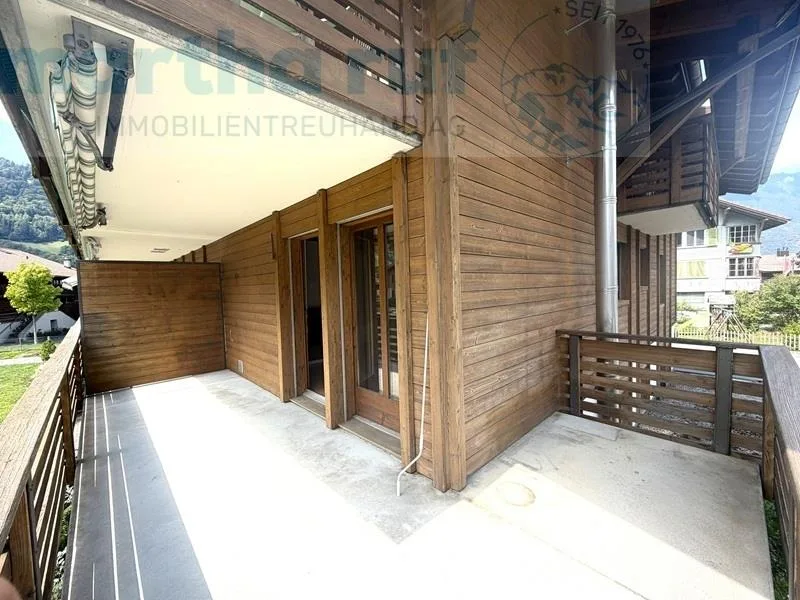 Behagliche 2.5- Zimmer Ferienwohnung mit Cheminée und Balkon