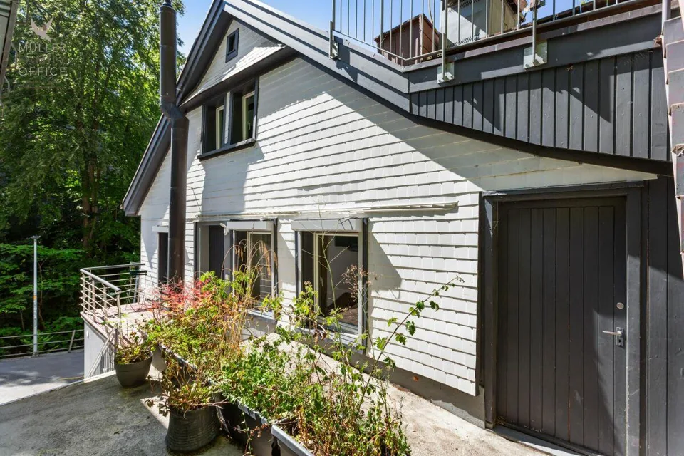 Maison unifamiliale urbaine avec atelier près de la vieille ville et de Mülenenschlucht