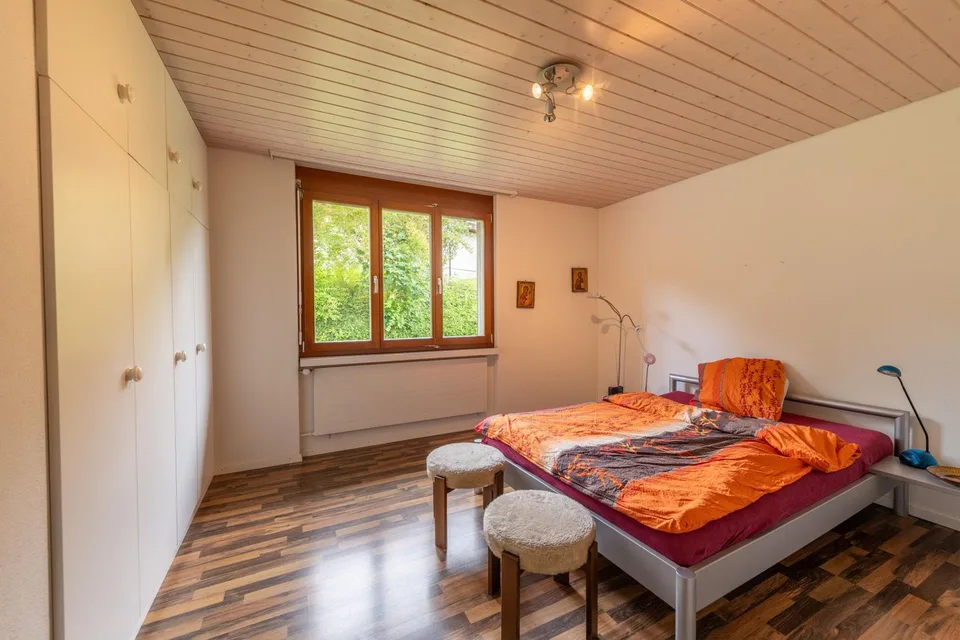Viel Raum für Ihre Wohnideen - Freistehendes Einfamilienhaus mit We... – Foto 8 von 13