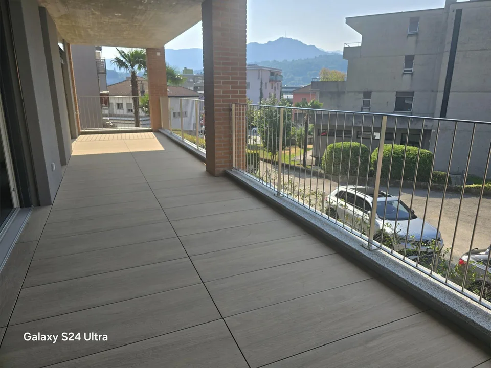 BEAU ET NOUVEAU 3.5 PIÈCES AVEC GRANDE TERRASSE À AGNO