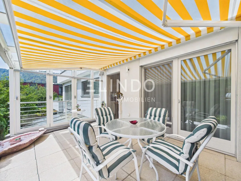Grosszügige Terrassenwohnung mit Doppelgarage - Adliswil