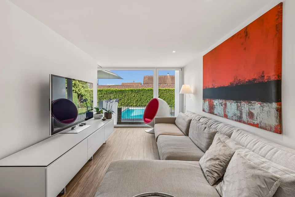 Living like in a holiday resort - Architect's house with pool and garden