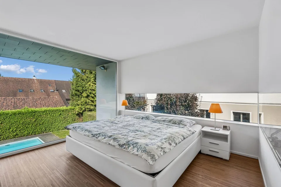Living like in a holiday resort - Architect's house with pool and garden