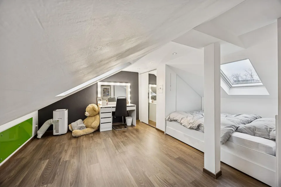 Renoviertes 5.5-Zimmer-Reihenhaus mit 166 m² Gesamtfläche & grosser...