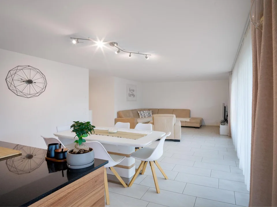 Appartamento giardino 4.5 locali con parte di giardino privato a Fischbach-Göslikon