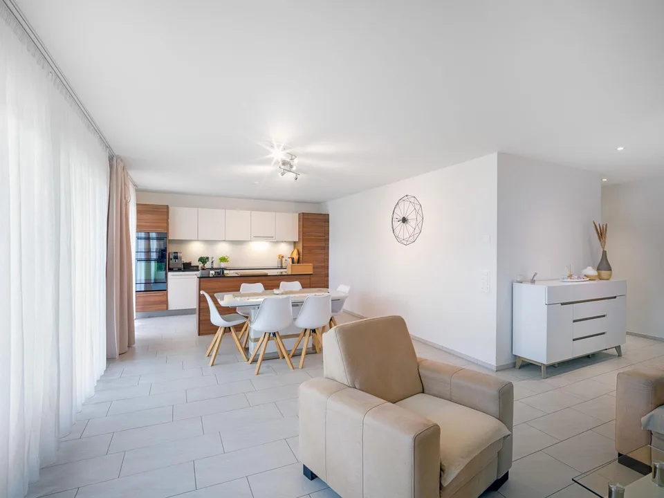 Appartamento giardino 4.5 locali con parte di giardino privato a Fischbach-Göslikon