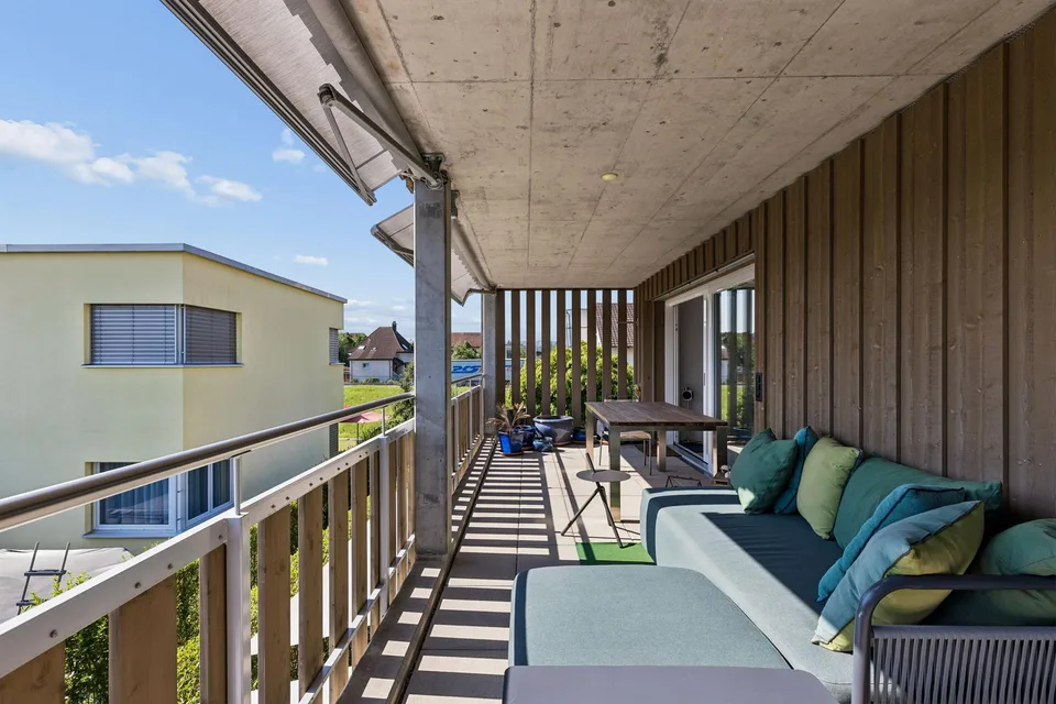 Staufen: Moderne 4.5-Zi.-Wohnung mit grossem Balkon, ruhig