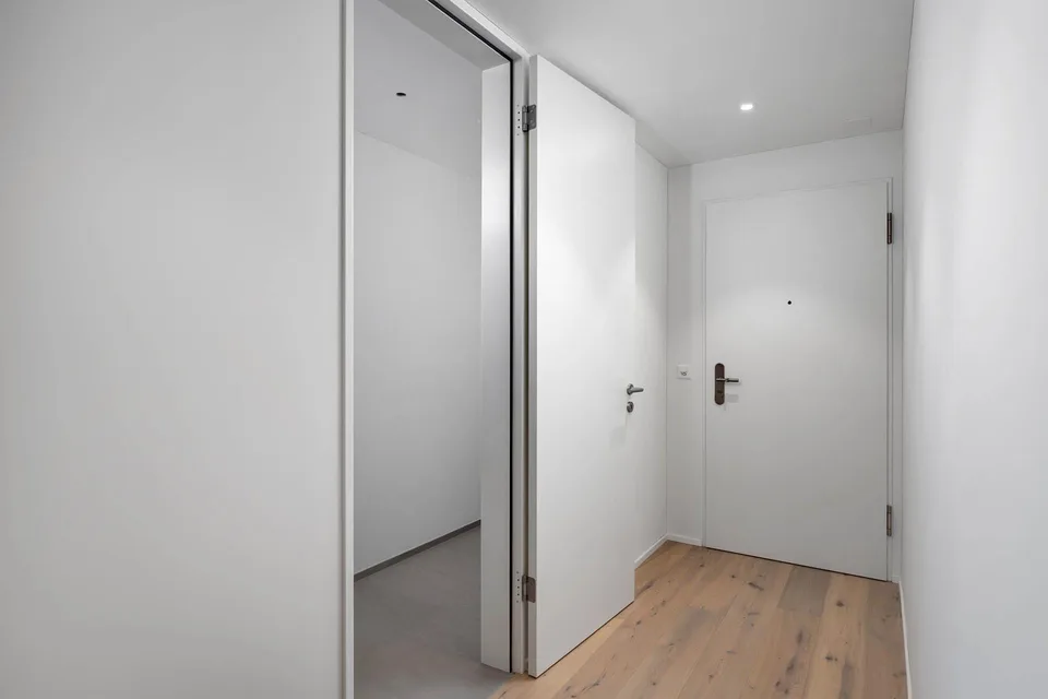 2.5-room garden apartment (F1), new building with seating area in Wald ZH