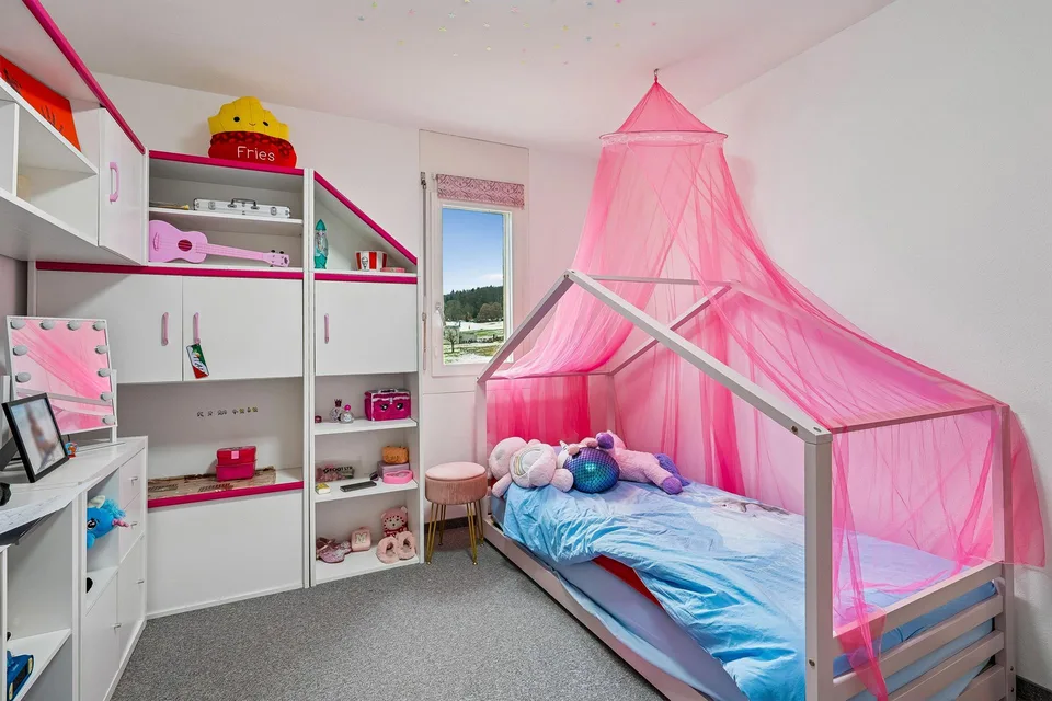 Familienfreundliche 5.5-Zimmer-Wohnung mit viel Raum und Komfort