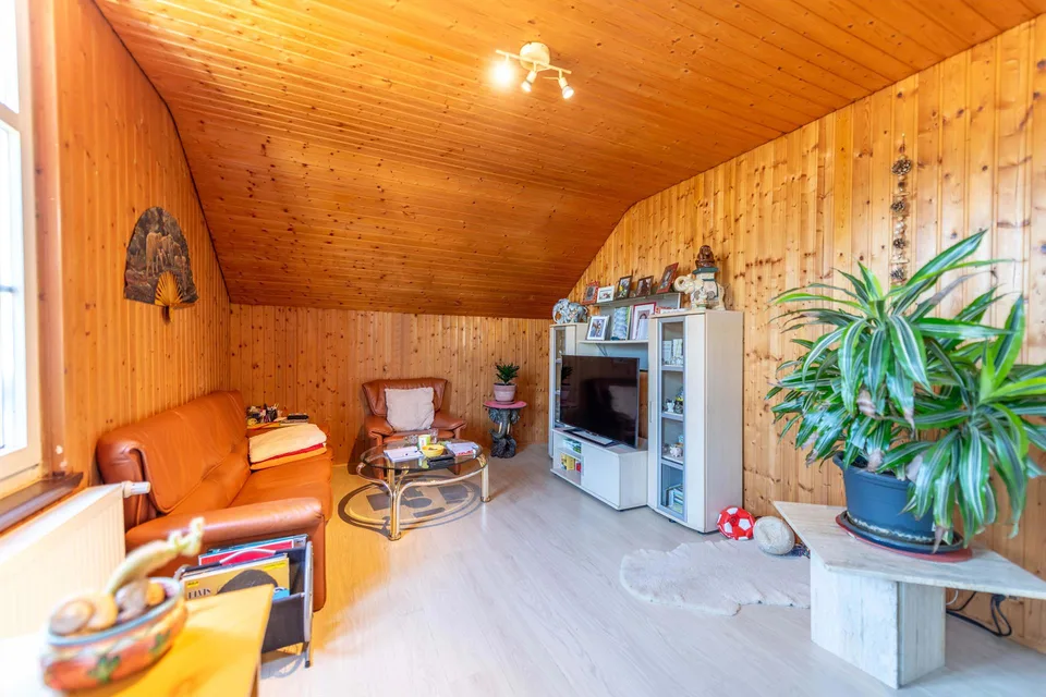 Zentrale Lage - Mehrfamilienhaus mit 4 Wohneinheiten
