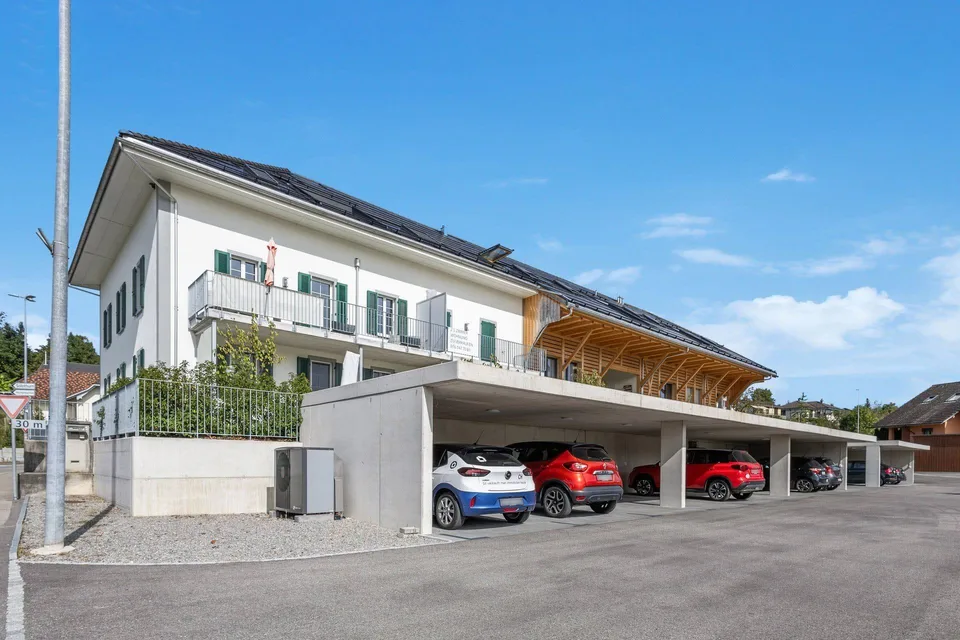 Moderne 3.5-Zi.-Wohnung mit 18 m² Balkon in Bollodingen