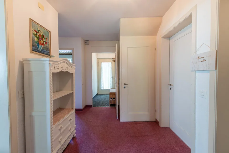 Potentiel central : Maison unifamiliale de 5 pièces pouvant être agrandie avec jardin spacieux