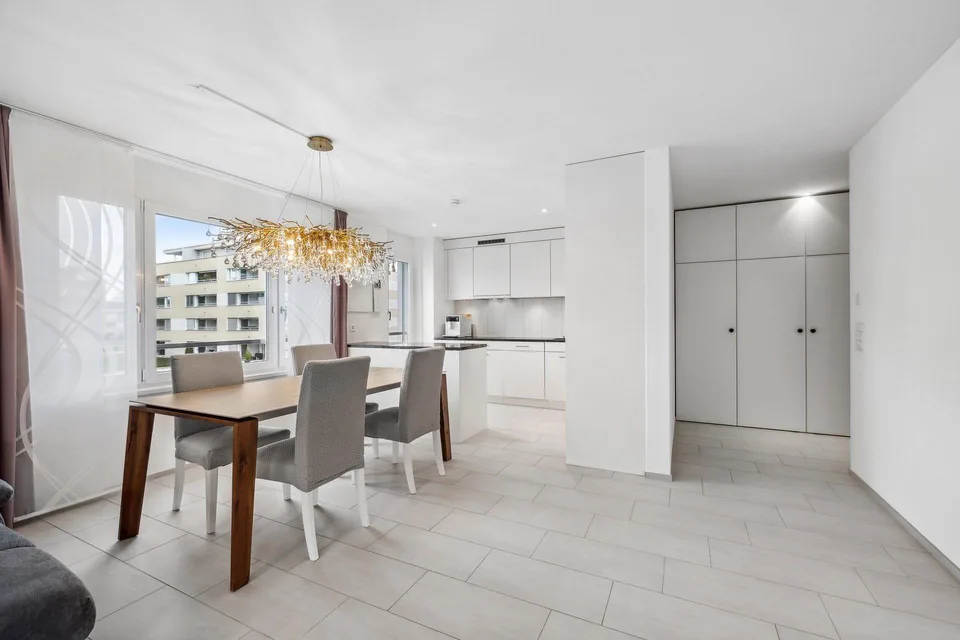 5.5-Zimmer-Wohnung in Oberentfelden - modern mit grossem Balkon