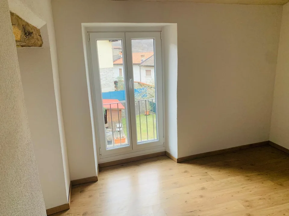 3 Zimmer renoviert mit Blick in Sonvico