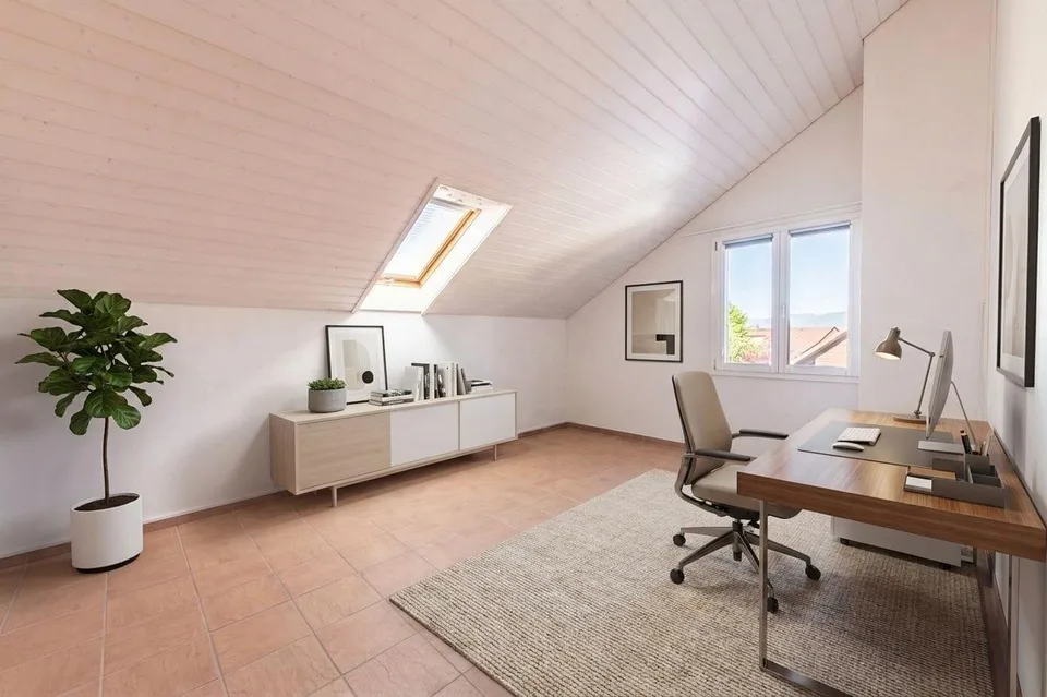 Una casa per stare bene - ambiente di vita luminoso, caminetto e terrazza soleggiata