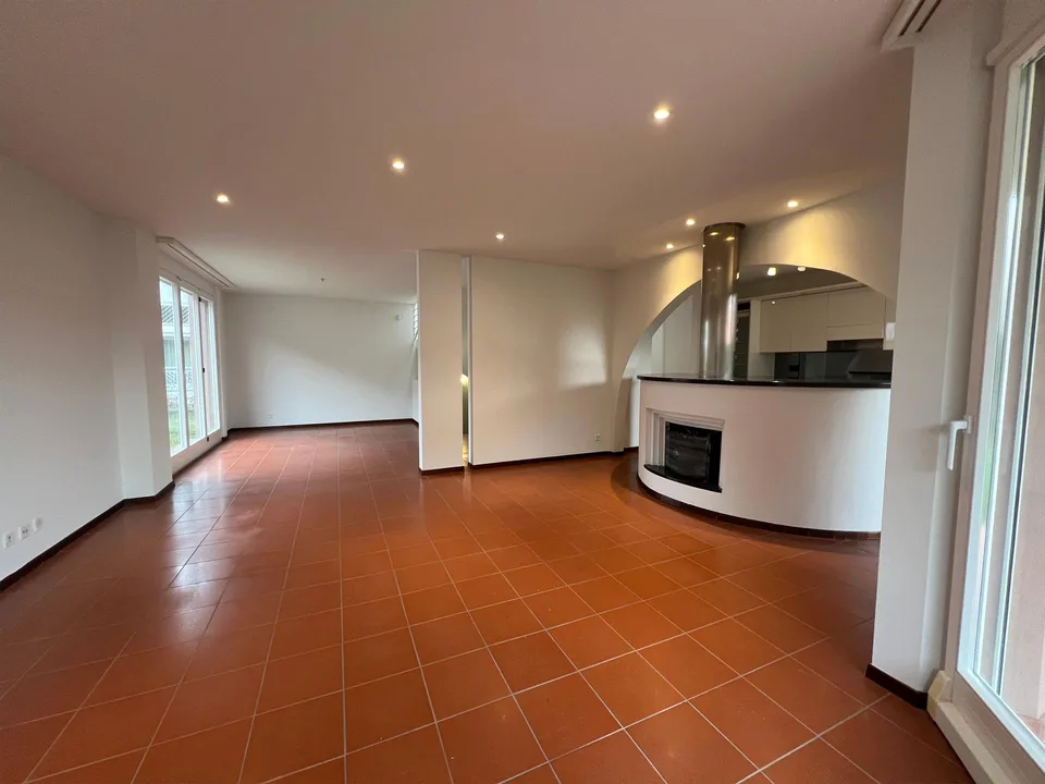 Maison unifamiliale de 3 pièces avec jardin et garage à Bedano