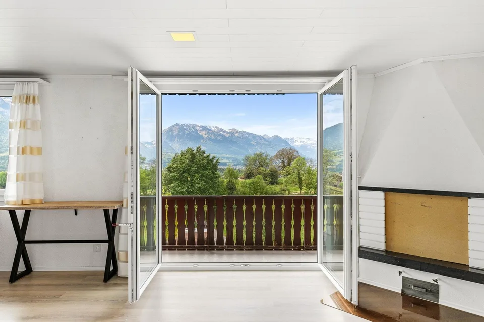 Casa unifamiliare di 4,5 locali con dependance e vista mozzafiato sulle montagne a Ennetmoos