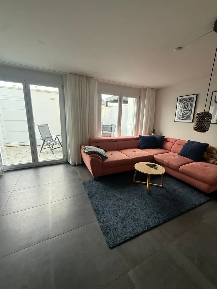 Modern Family Home with Garden - Move in and Feel at Home