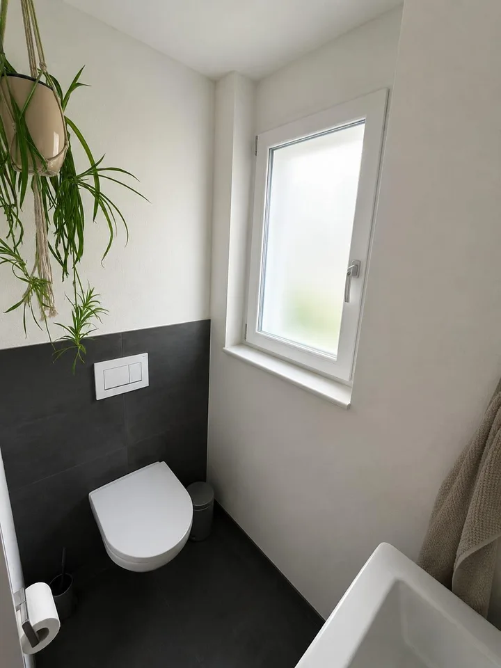Modern Family Home with Garden - Move in and Feel at Home
