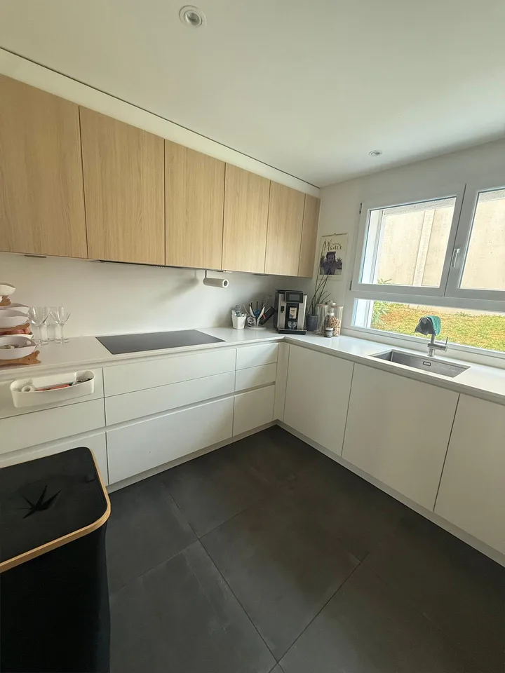 Modern Family Home with Garden - Move in and Feel at Home