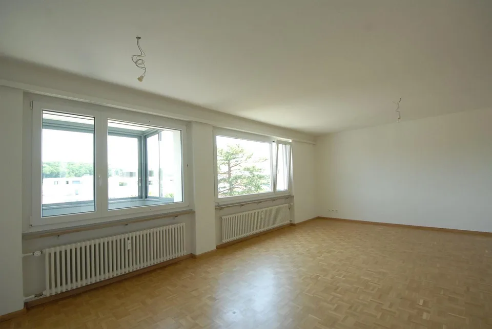 Helle 4-Zimmer-Wohnung mit grossem Balkon in Oberwil kaufen