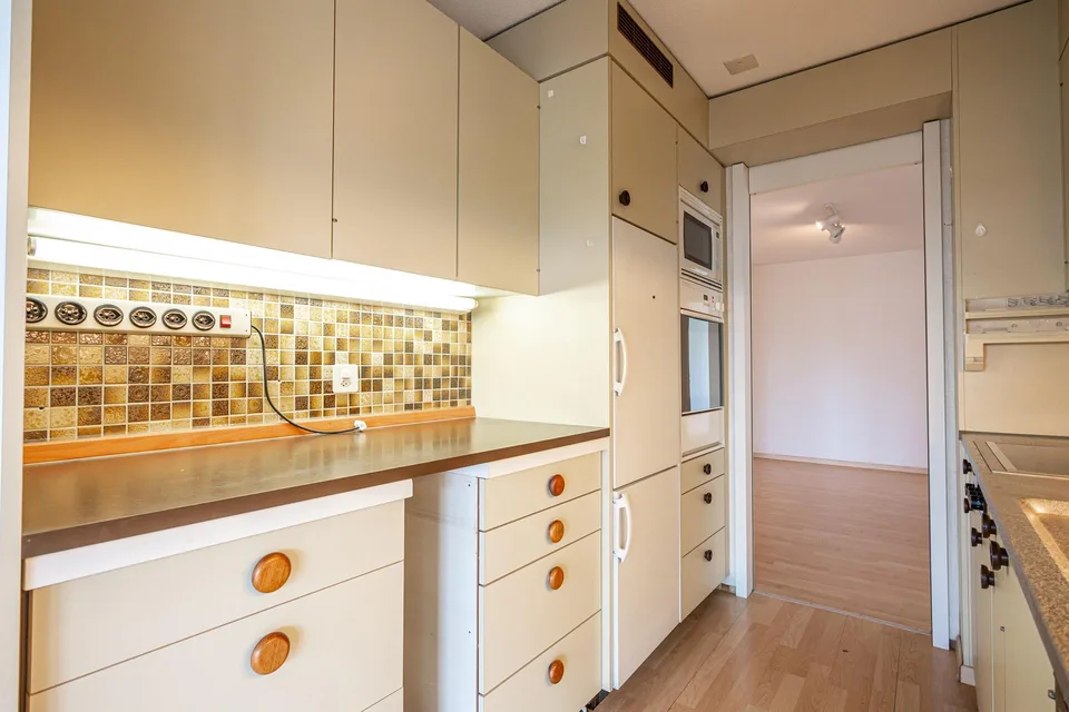Bright 4.5-room apartment with balcony in Muri near Bern for sale