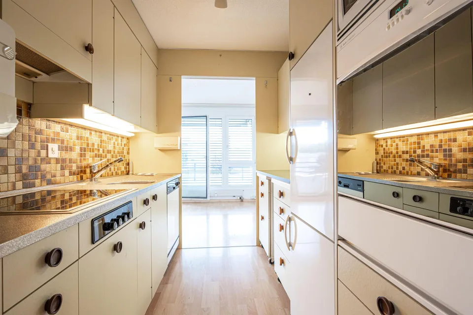 Bright 4.5-room apartment with balcony in Muri near Bern for sale