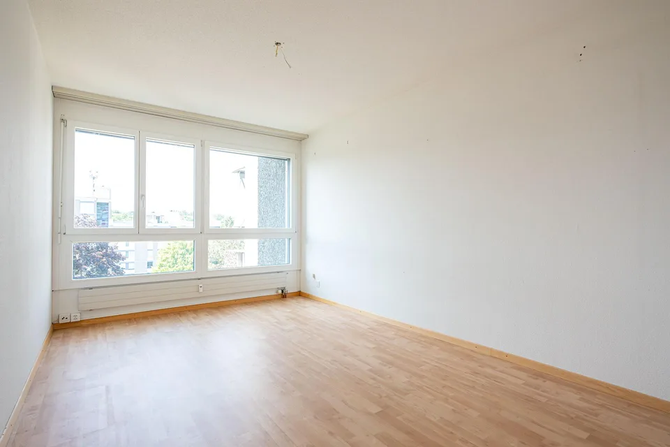 Bright 4.5-room apartment with balcony in Muri near Bern for sale