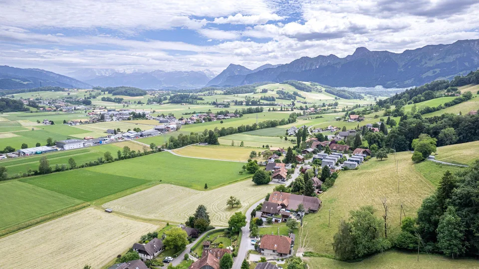 Bauparzelle 1'336 m2 mit Weitsicht in Burgistein kaufen
