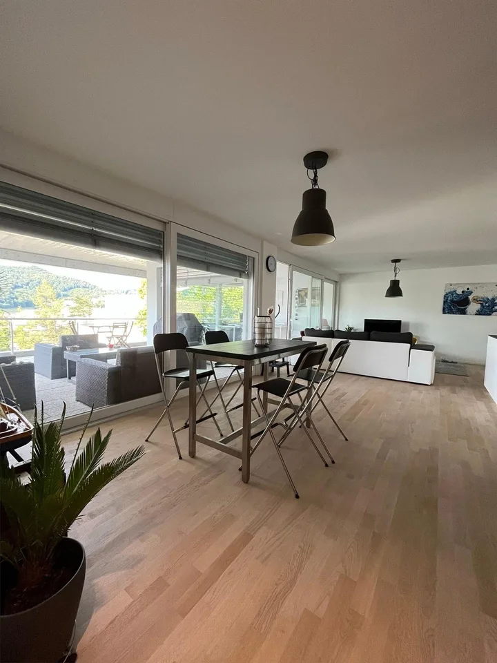 Top 4.5-Zi.-Terrassenwohnung mit Home-Office Bereich an bester Lage