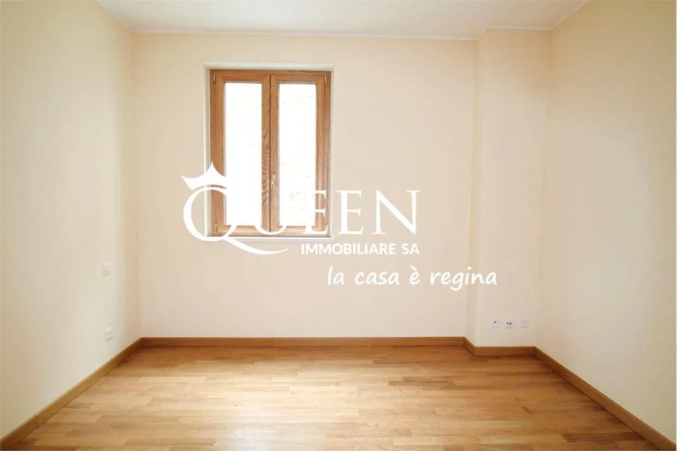 Lugano-Cassarate: 4.5-Zimmer-Wohnung, 250 m², Veranda, Garten