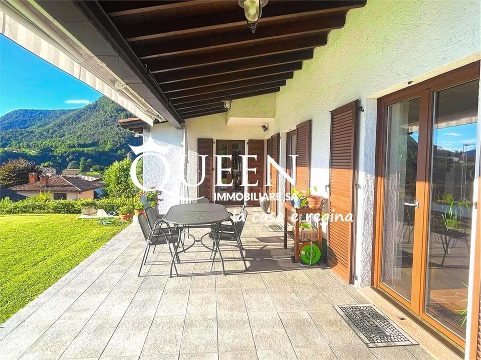 Morbio Superiore: Villa mit 10,5 Zimmern, 304 m², großem Garten, Blick auf