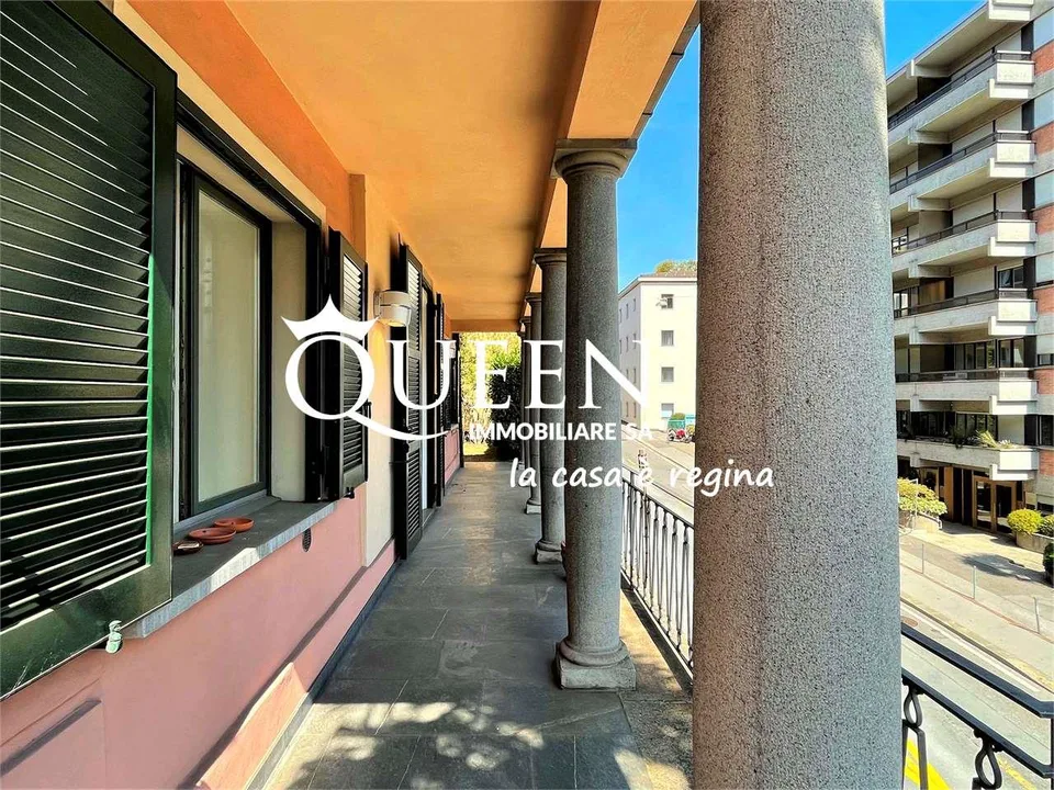 Lugano centre: appartement 5 pièces, 190 m², jardin privé, portique