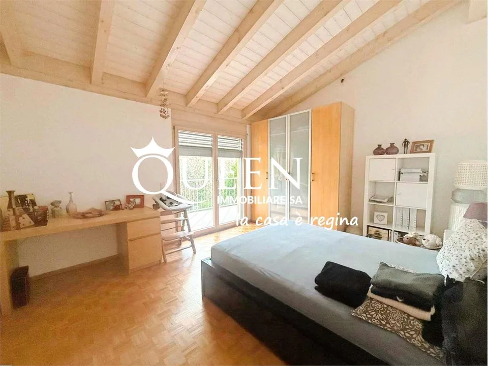Capolago: penthouse exclusif avec vue sur le lac, 5.5 pièces, 223 m² avec terrasse