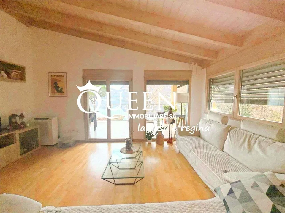Capolago: penthouse exclusif avec vue sur le lac, 5.5 pièces, 223 m² avec terrasse