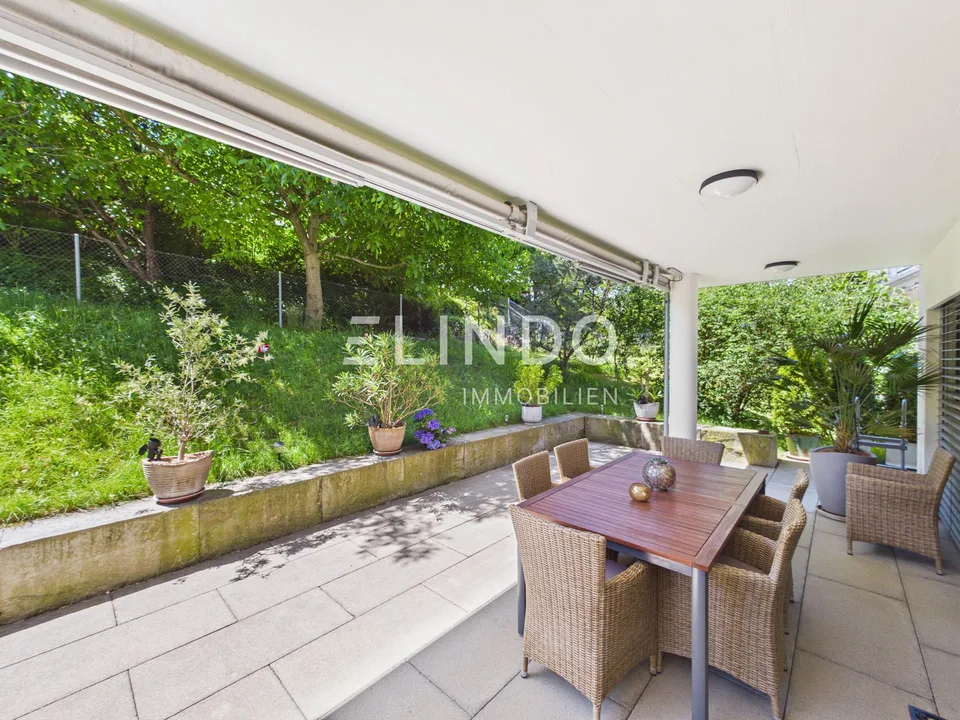 Grosszügig auf zwei Etagen - Terrasse, Garten & begehbarer Kleiders...