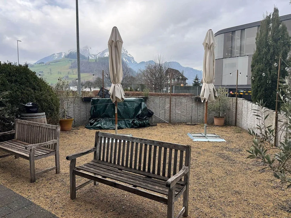 Gastrofläche mit Terrasse in Stans - sichtbare Lage mieten