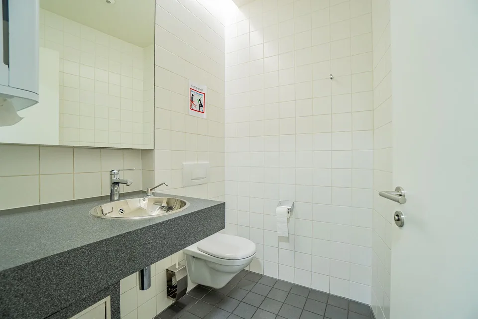 Helles Büro im White Plaza mit Aussenflächen in Basel mieten