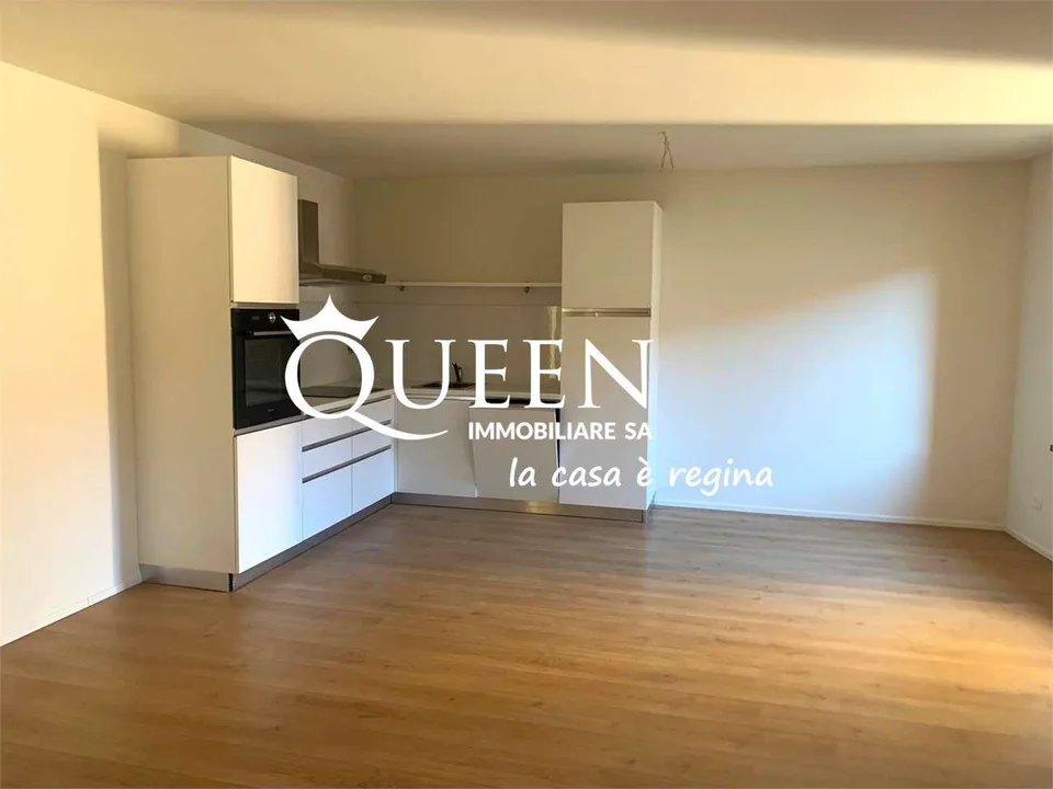 Stabio: appartement 3.5 pièces, 75 m², lumineux, dans la cour