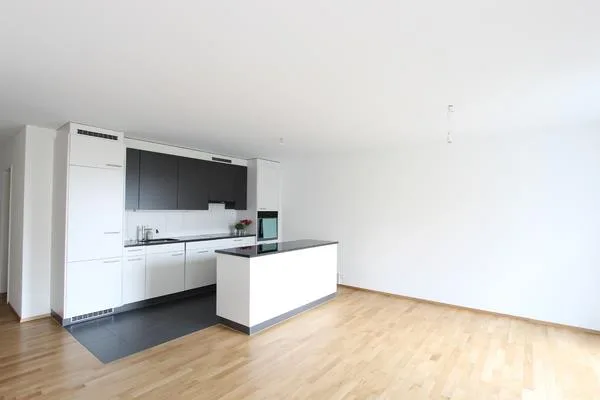 MODERNE WOHNUNG AN RUHIGER LAGE