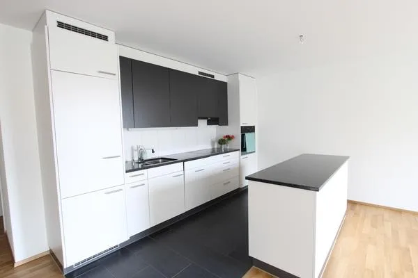 MODERNE WOHNUNG AN RUHIGER LAGE