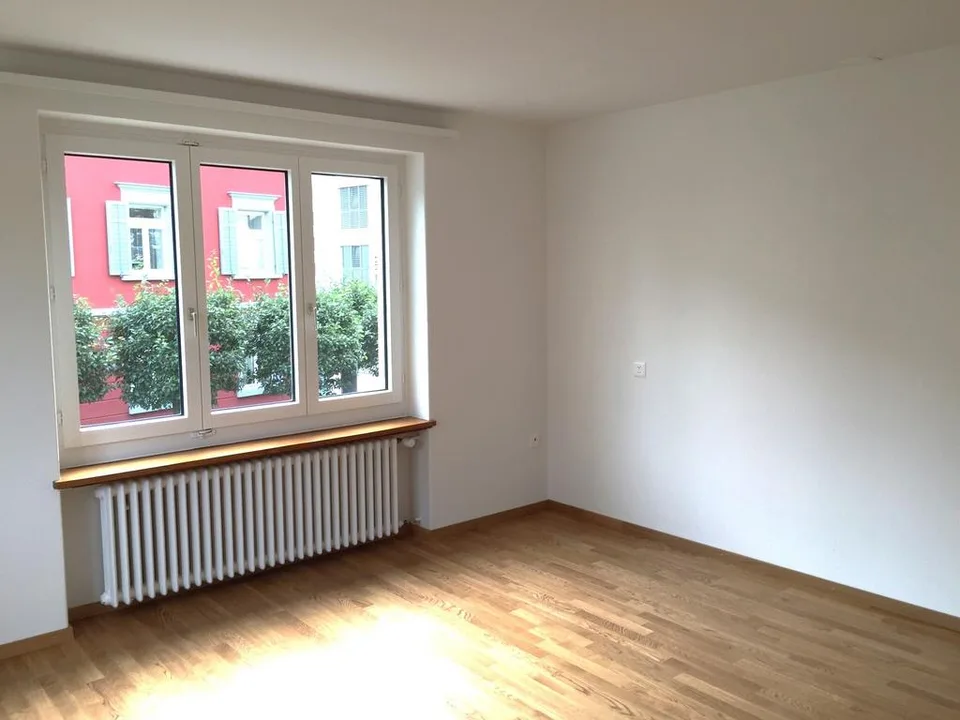 Appartement de 4 pièces rénové dans le centre de Cham