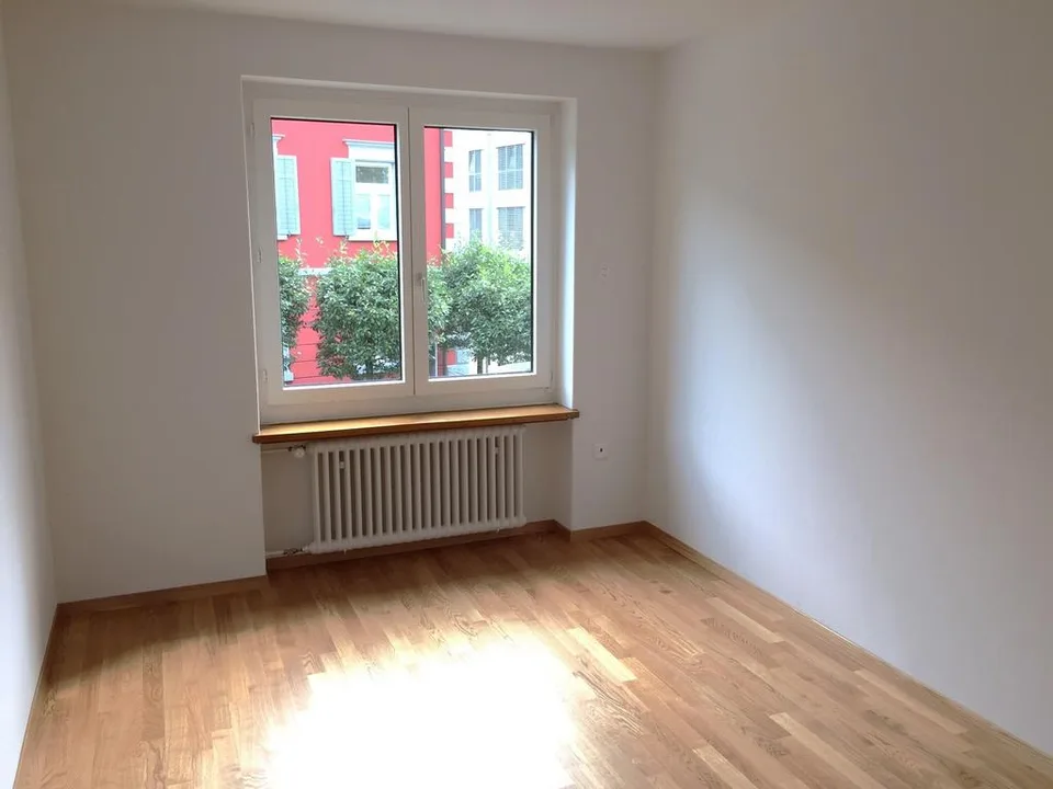 Appartement de 4 pièces rénové dans le centre de Cham