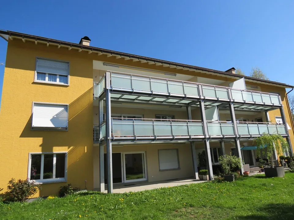 Top 3 1/2-Zimmer-Wohnung am Rosenberg mit grosser Terrasse