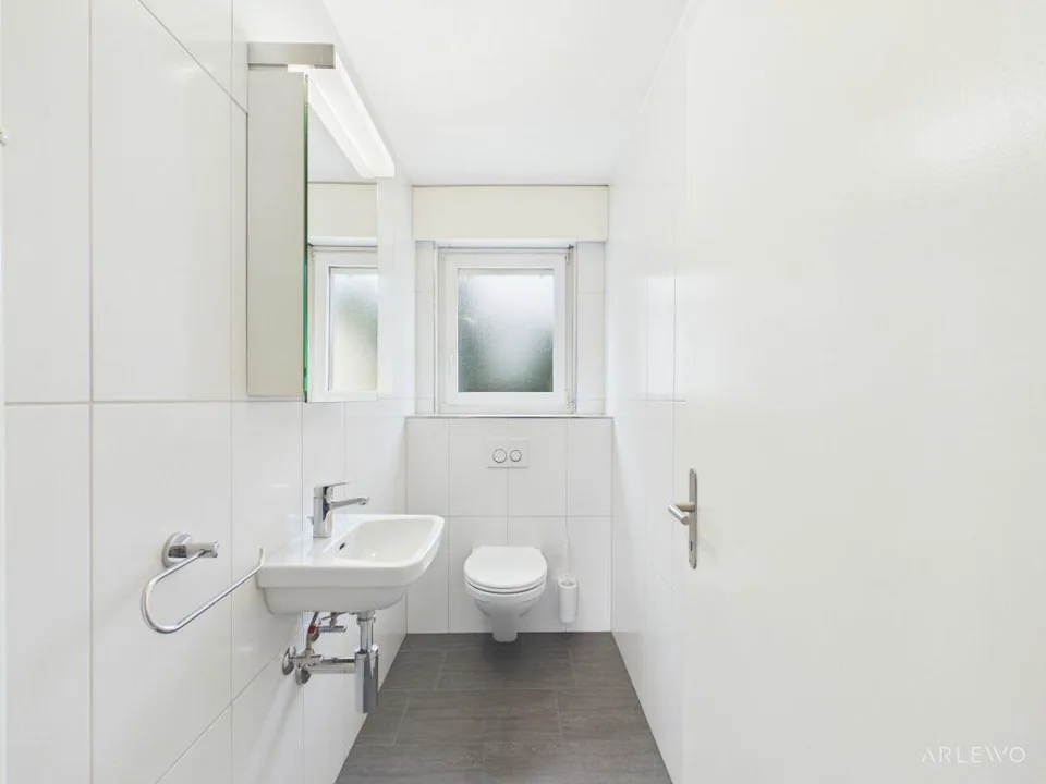 Bright 4.5-room apartment with balcony and garage in Emmen