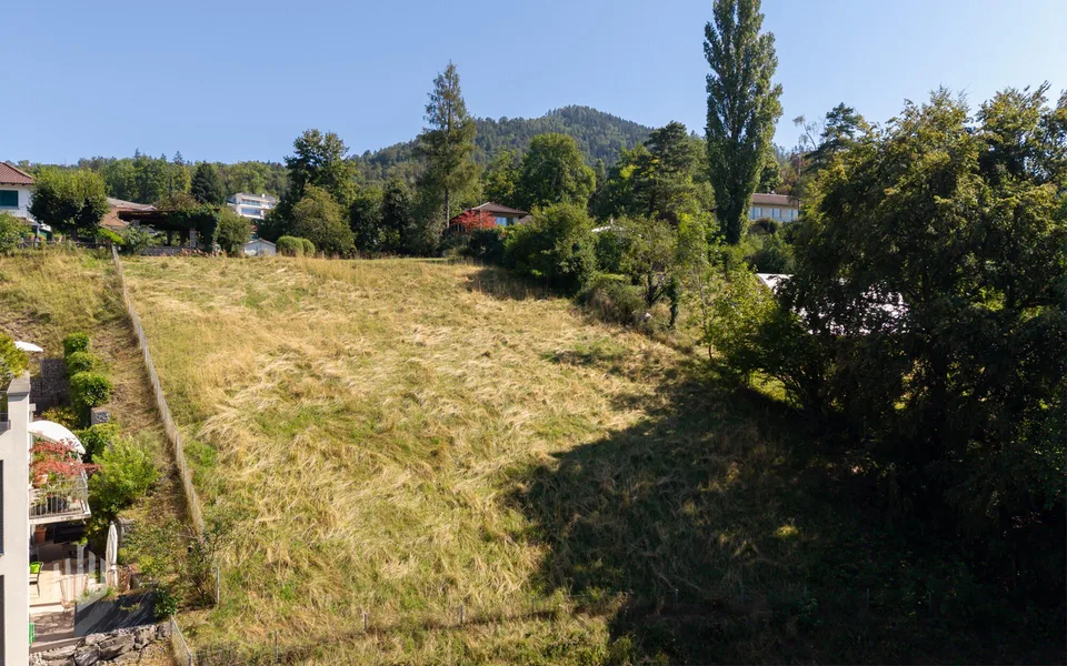 ImmoWyss -  Attraktive Bauparzelle mit 1966 m2 an bevorzugter Wohnlage
