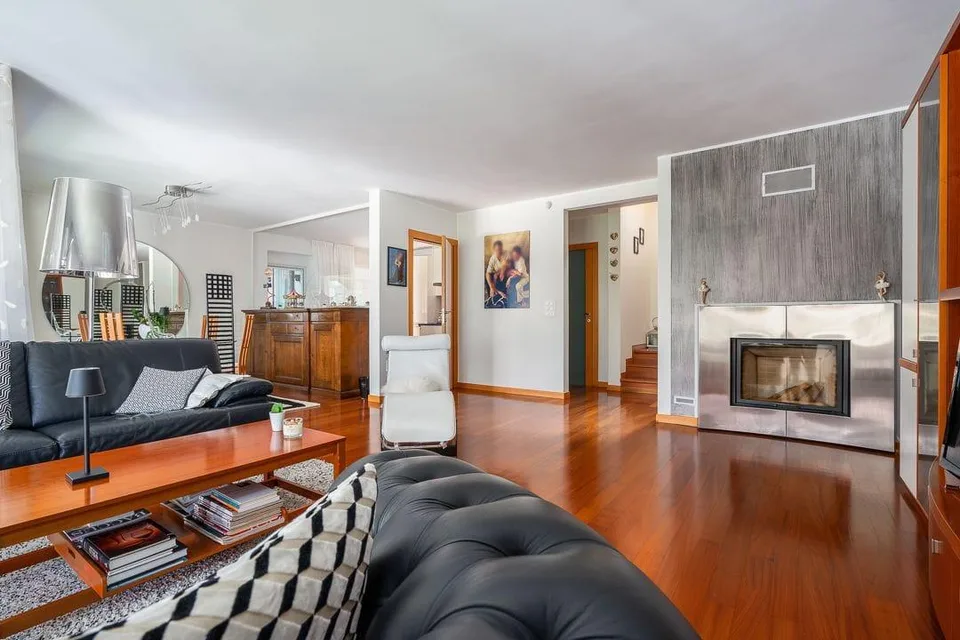 Villa 5.5 locali con vista e giardino a Davesco-Soragno