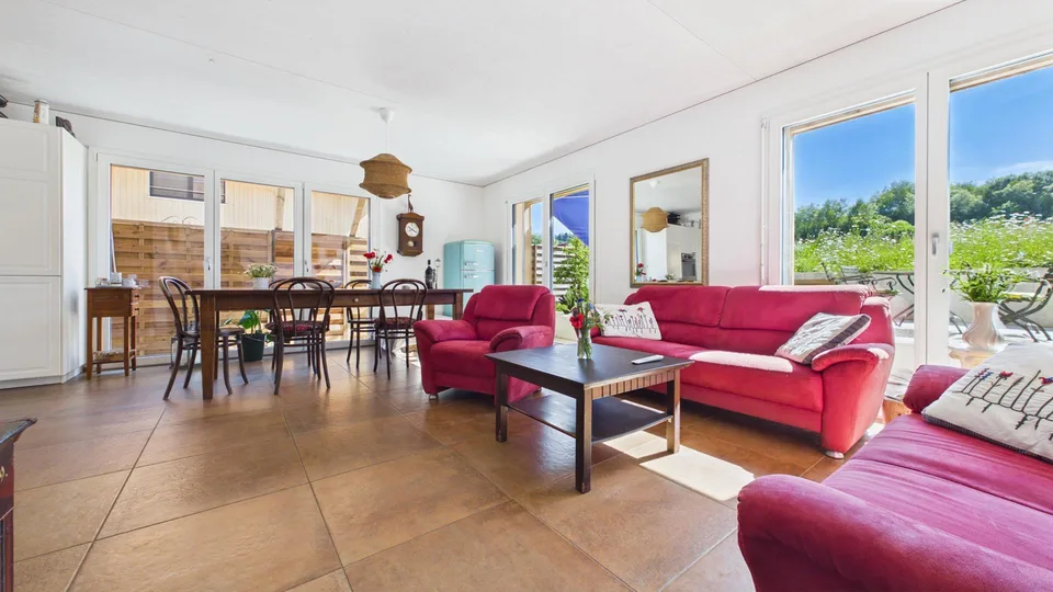 5.5-Zimmer-Haus mit viel Platz, Garten und Blick ins Grüne
