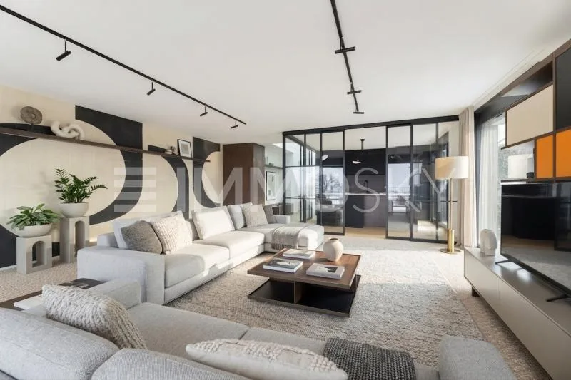 Unique attic residence with fascinating views